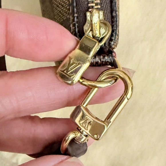 Louis Vuitton Pochette Accessories Damier Ebene - Picture 8 of 13